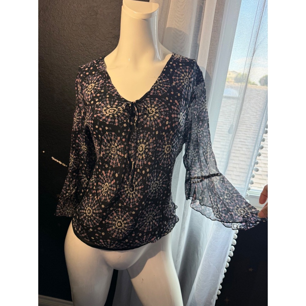 Anne Carson Silk Medallion Print Blouse Black Pink V-Neck Bell Sleeve Top Medium